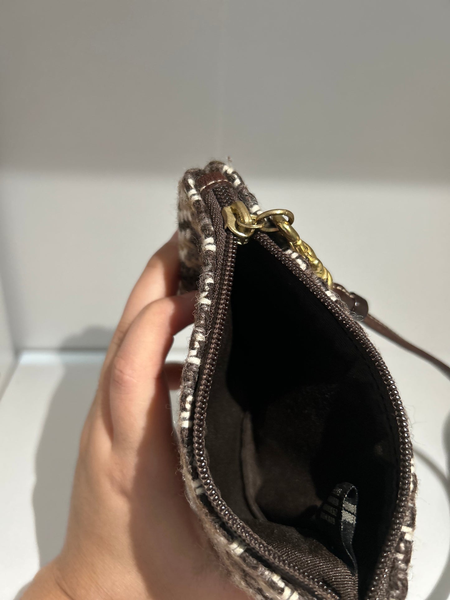 Houndstooth Print Wristlet