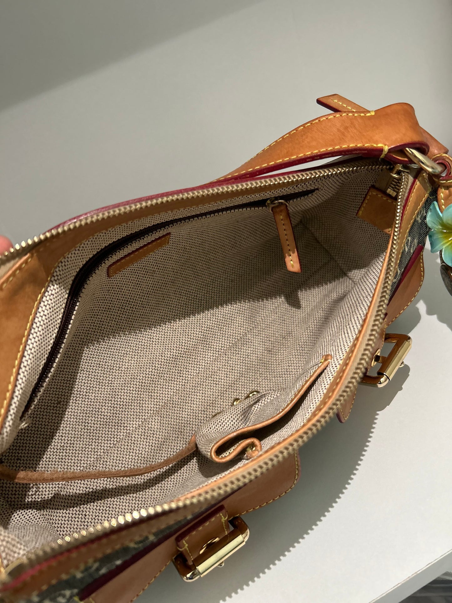 Dooney & Bourke