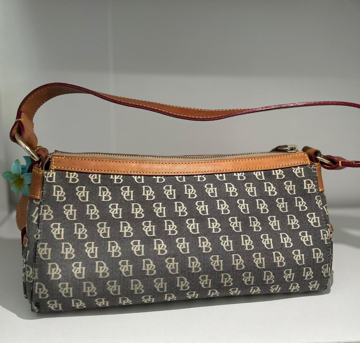 Dooney & Bourke