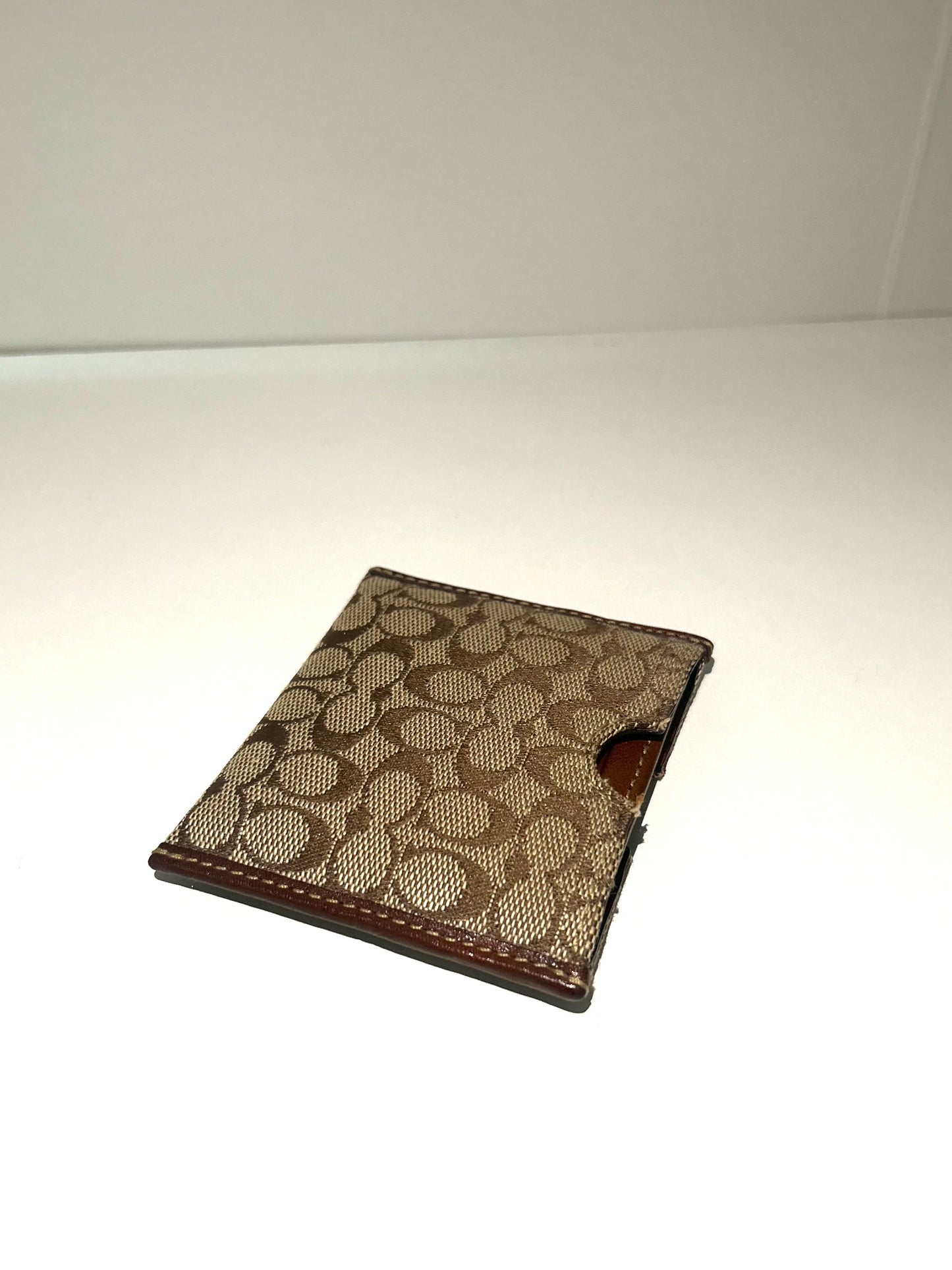 Signature "C" Print Mirror