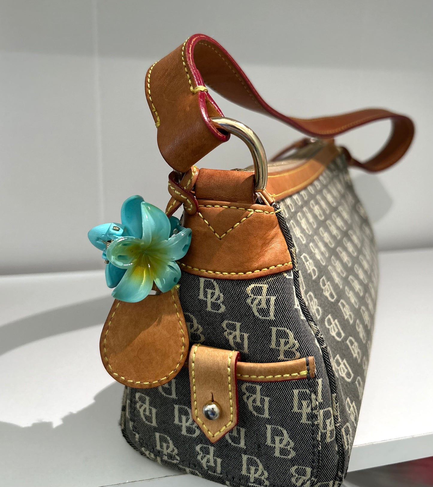 Dooney & Bourke